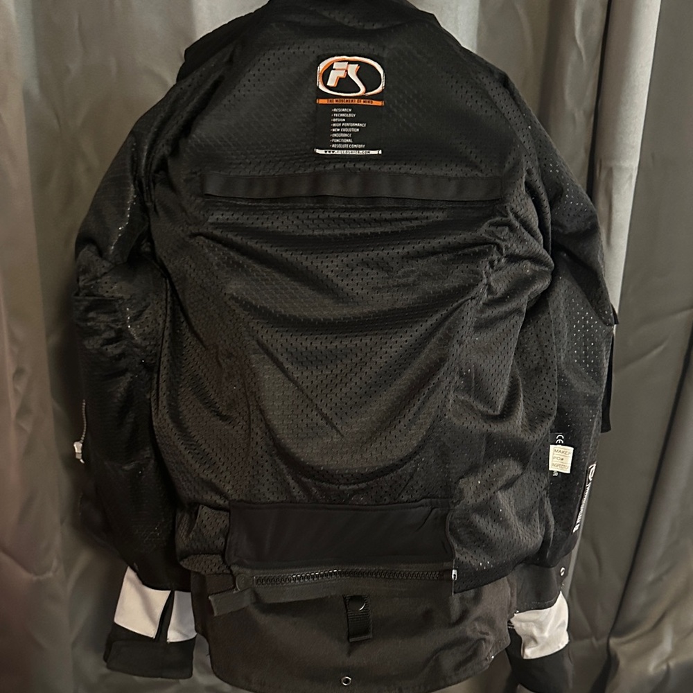 Fieldsheer Riding Jacket! - Picture 11 of 11